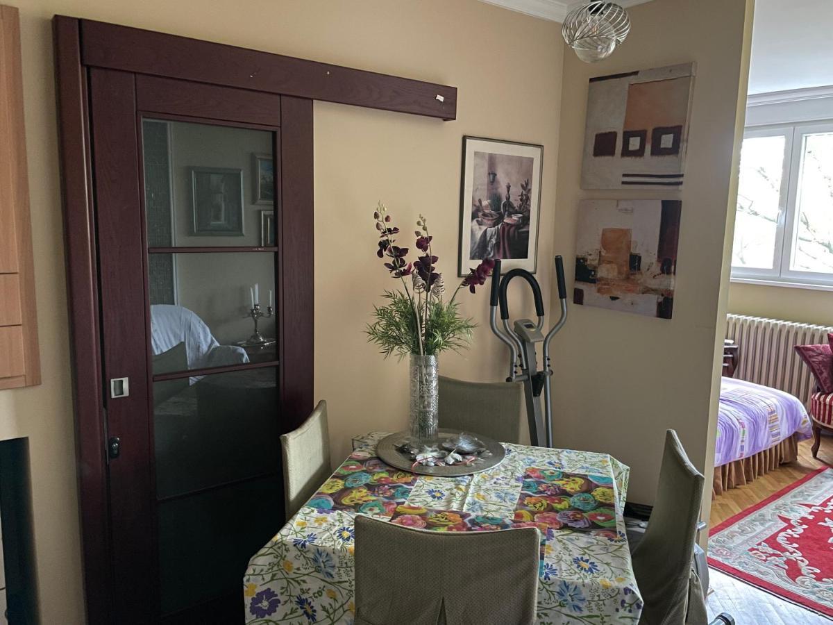 Apartment Ljiljana Belgrado Buitenkant foto