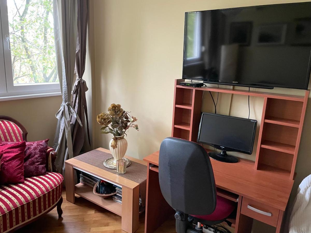 Apartment Ljiljana Belgrado Buitenkant foto